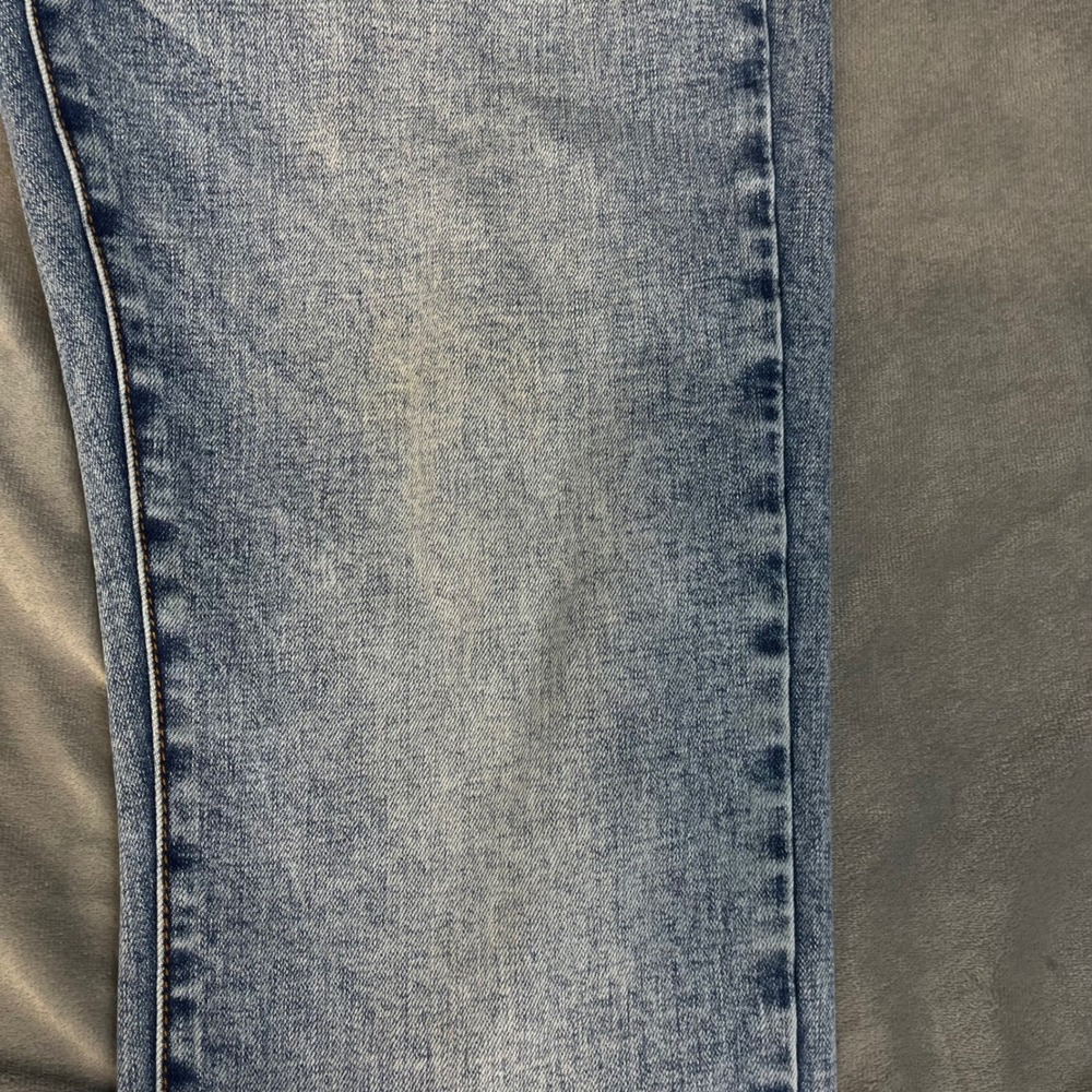 Born Fly Jeans Men's Size 32 x 31 Graphic Patch Slim Straight Denim - Picture 8 of 10